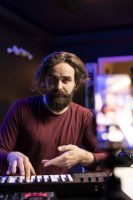 musical-instructor-teaching-piano-lessons-online-social-media-channel